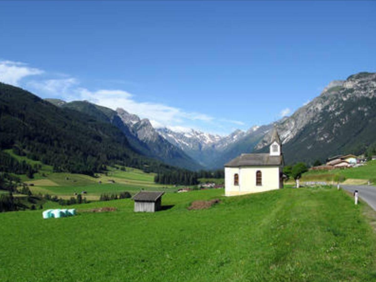 Haus Alpenrose Apartment Trins Bagian luar foto